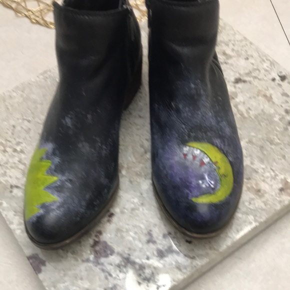 Lucky Brand Artistic Black and Green Heeled Boots - Picture 1 of 14
